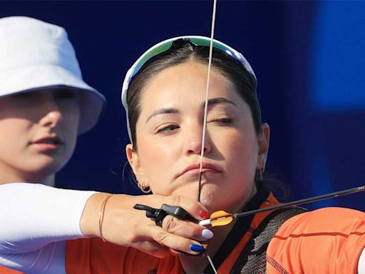 ¡Por el “No era penal”! Gaby Bayardo, arquera mexicana ahora con Países Bajos, señala gritos de la afición por el bronce en París 2024