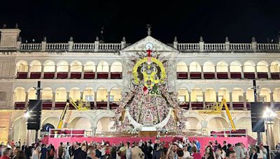 Andújar se llena de color con su tradicional ofrenda de flores