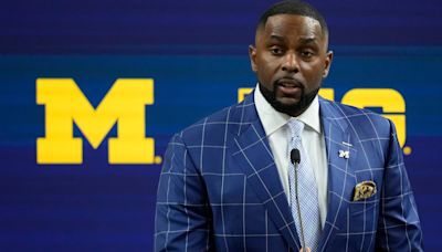 Michigan's Sherrone Moore: No timetable set to name starting quarterback