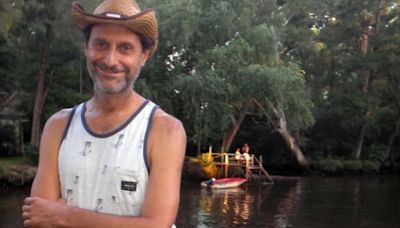 Sorprendió en Canal 13, estuvo nominado al Martín Fierro y hoy se alejó de todo y hace casas flotantes