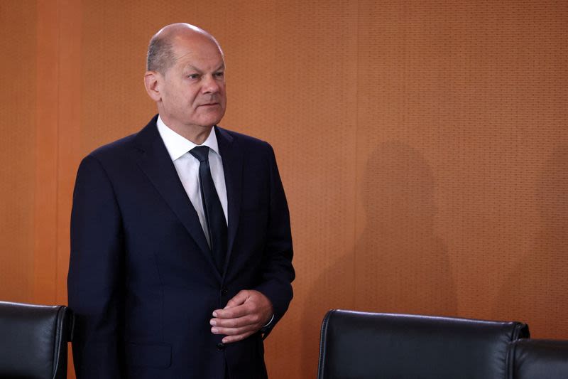 Germany’s Scholz echoes Macron’s call for deeper European military cooperation