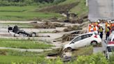 Fuertes lluvias en el norte de Japón provocan inundaciones y aludes; obligan a miles a refugiarse