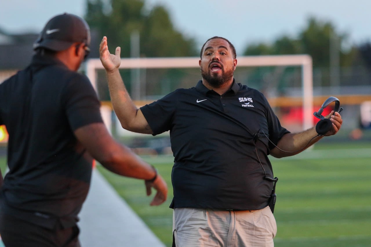 Saginaw United blows past Flint for first football win in school history