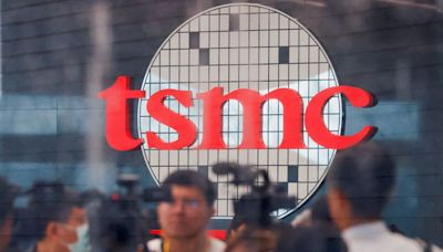 TSMC shares fall sharply amid Nasdaq plunge, despite strong earnings