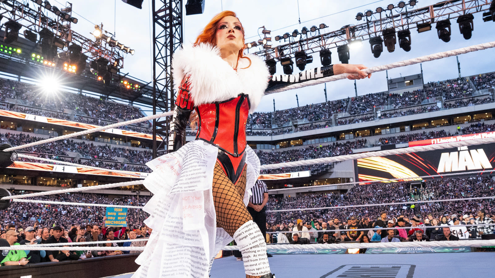 Backstage Update On Becky Lynch Social Media Post That Kicked Off Retirement Panic - Wrestling Inc.