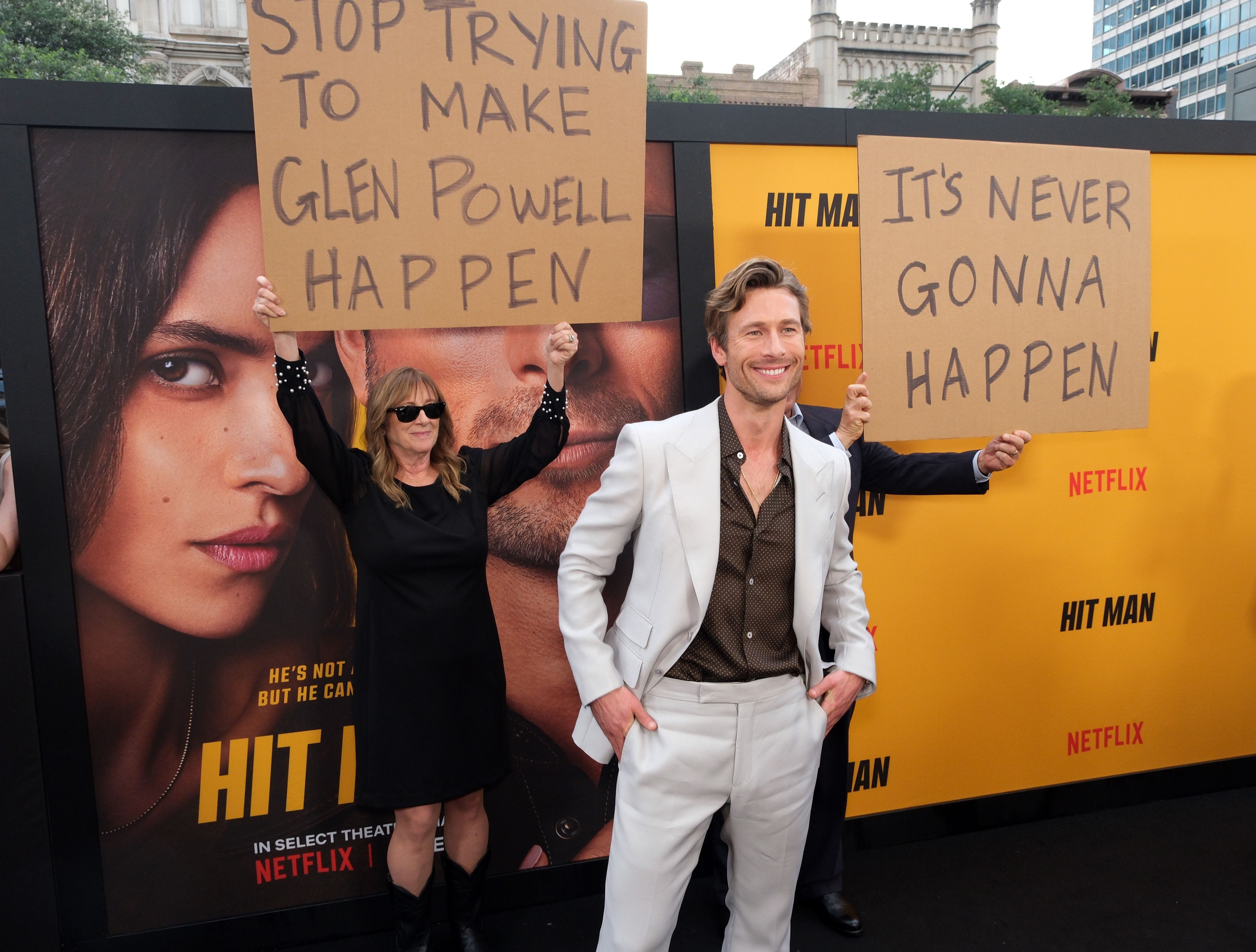 Glen Powell trolled by his parents at 'Hit Man' premiere: 'Stop trying to make Glen Powell happen'