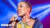 Rokia Traoré: Malian singer arrested in Italy in child custody row