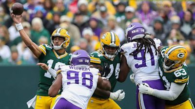 Packers-Vikings Thursday Injury Report: Jordan Love Practices, With a Twist