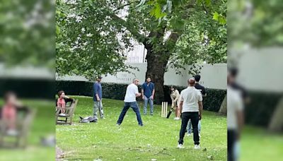 Pitch-Perfect: Shah Rukh Khan And Suhana's Cricket Match With Family In London