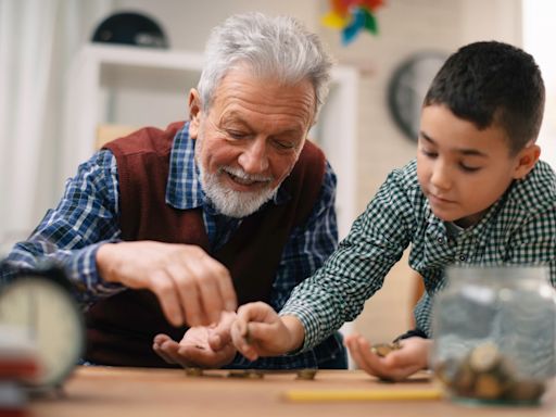 Por qué se celebra hoy el Día de los Abuelos y 10 frases célebres para enviarles