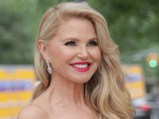 Christie Brinkley Shares ‘Enchanting’ View From Seaside Excursion With Her Kids