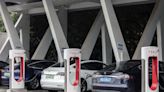 Tesla Downgraded by UBS on Concern Over AI-Driven Share Rally