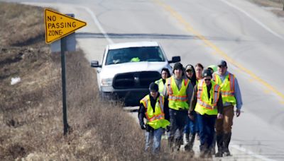 Elijah Vue latest: Search for missing 3-year-old continues with equestrian, canine teams