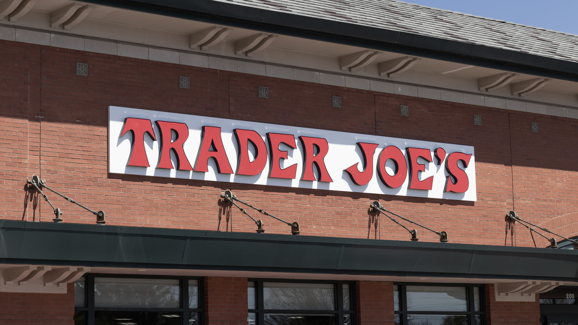 6 Items That Are Cheaper at Trader Joe’s Than at Aldi