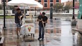 Habitantes de Pachuca festejan la lluvia tras varios meses de sequía | El Universal