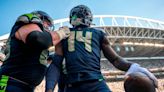 DK Metcalf out for Seahawks, knee injury early at Chargers; Dee Eskridge hurt, returns