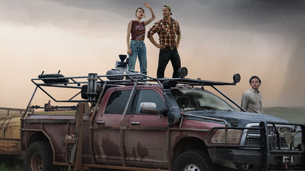 How Tyler's Truck Withstands Those Tornadoes, According To The Real Life Scientist Who Worked On Twisters