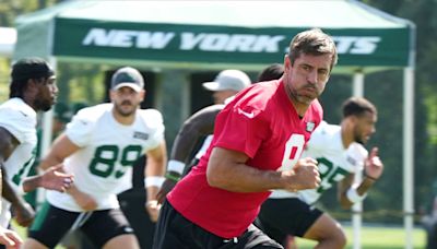 Aaron Rodgers is pushing his teammates to perform at a high level