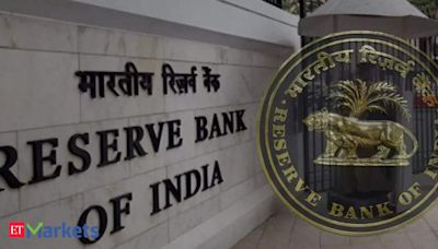 RBI steps up measures to drain out excess liquidity - The Economic Times