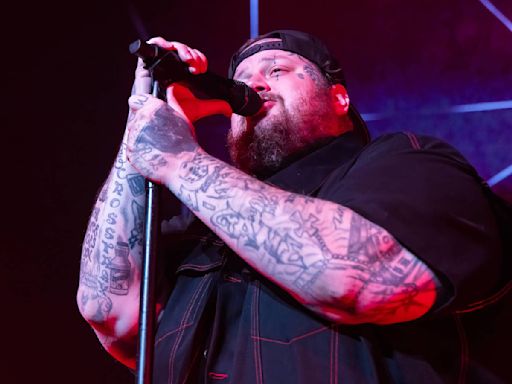 Jelly Roll Shines During Stagecoach Performance