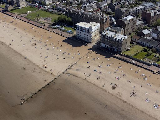 Government ‘missing in action’ on Edinburgh beach pollution incident, MP claims