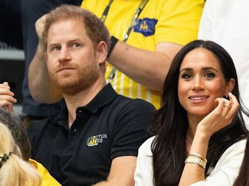 Prince Harry 'red with anger' over Meghan Markle's 'over the top' curtsy