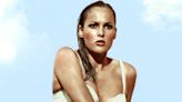 El éxito de Ursula Andress jamás hubiera sido el mismo sin el bikini de James Bond