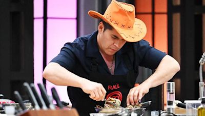 Raúl Sandoval sale de "MasterChef Celebrity" por cocinar mal una langosta