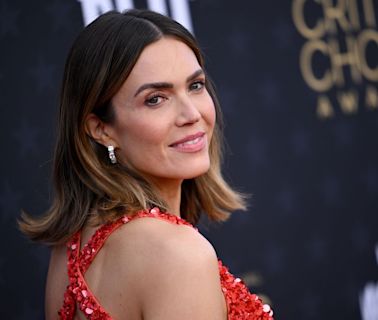 See 'This Is Us' Star Mandy Moore Wear the Perfect Summer Dress on 'The View'