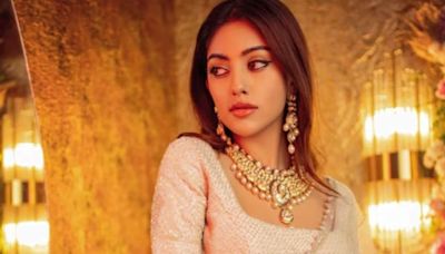 South Actress Anu Emmanuel Channels Traditional Elegance In Her Cotton Saree - News18