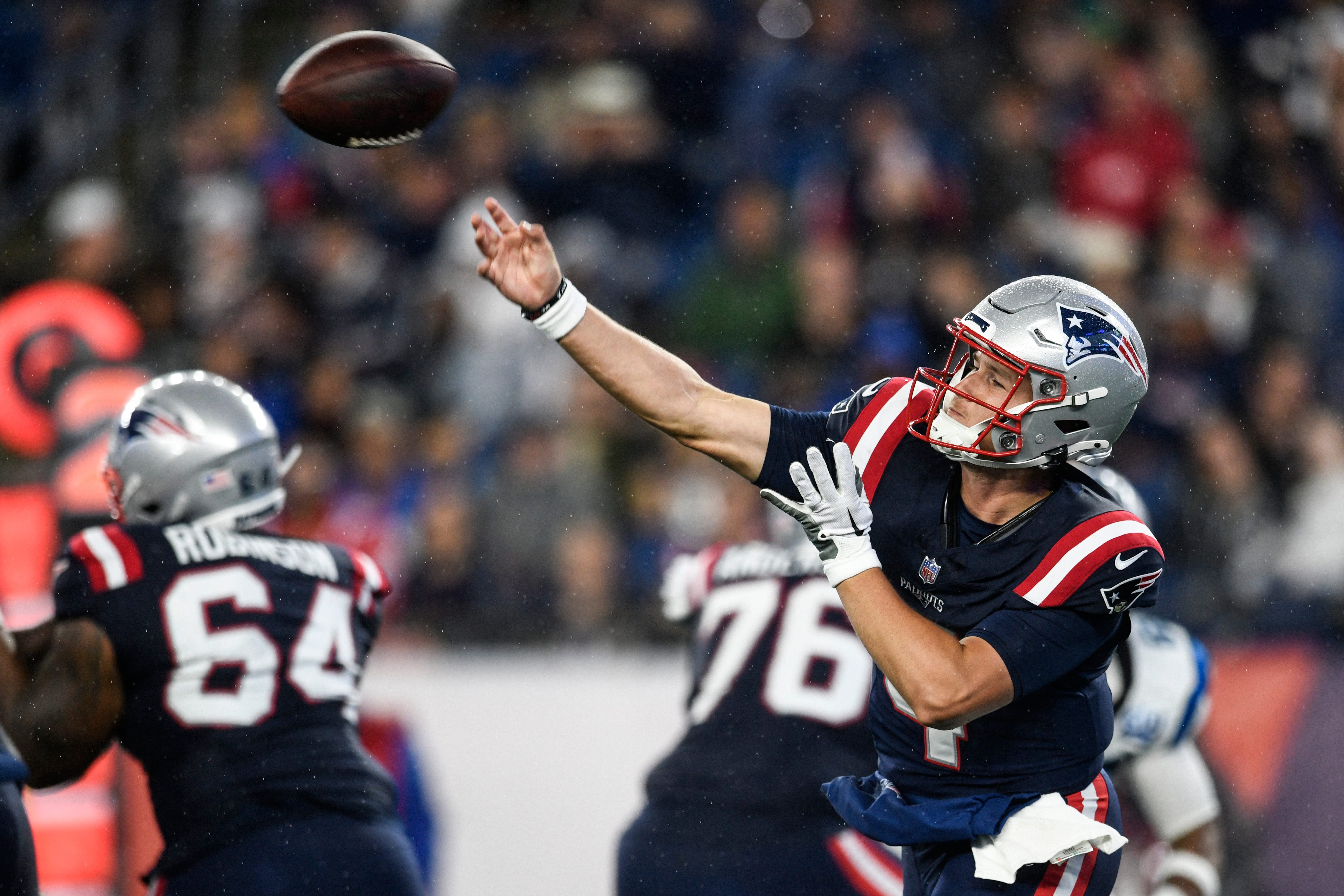 Here's how the Patriots quarterbacks performed in the preseason opener vs. Carolina