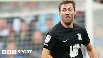 Ex-Birmingham City midfielder Gary Gardner joins Cambridge United