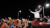 Nicolás Maduro dice que Javier Milei está "destruyendo" la economía de Argentina