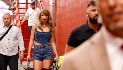 Taylor Swift cheers on Travis Kelce as Kansas City Chiefs win season opener