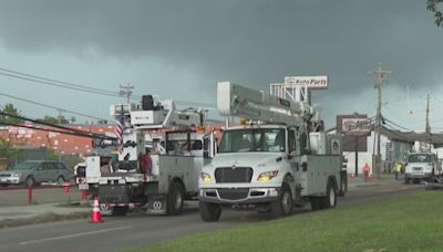 Tormentas amenazan la restauración de la electricidad en Houston: la falta de energía ya ha cobrado vidas