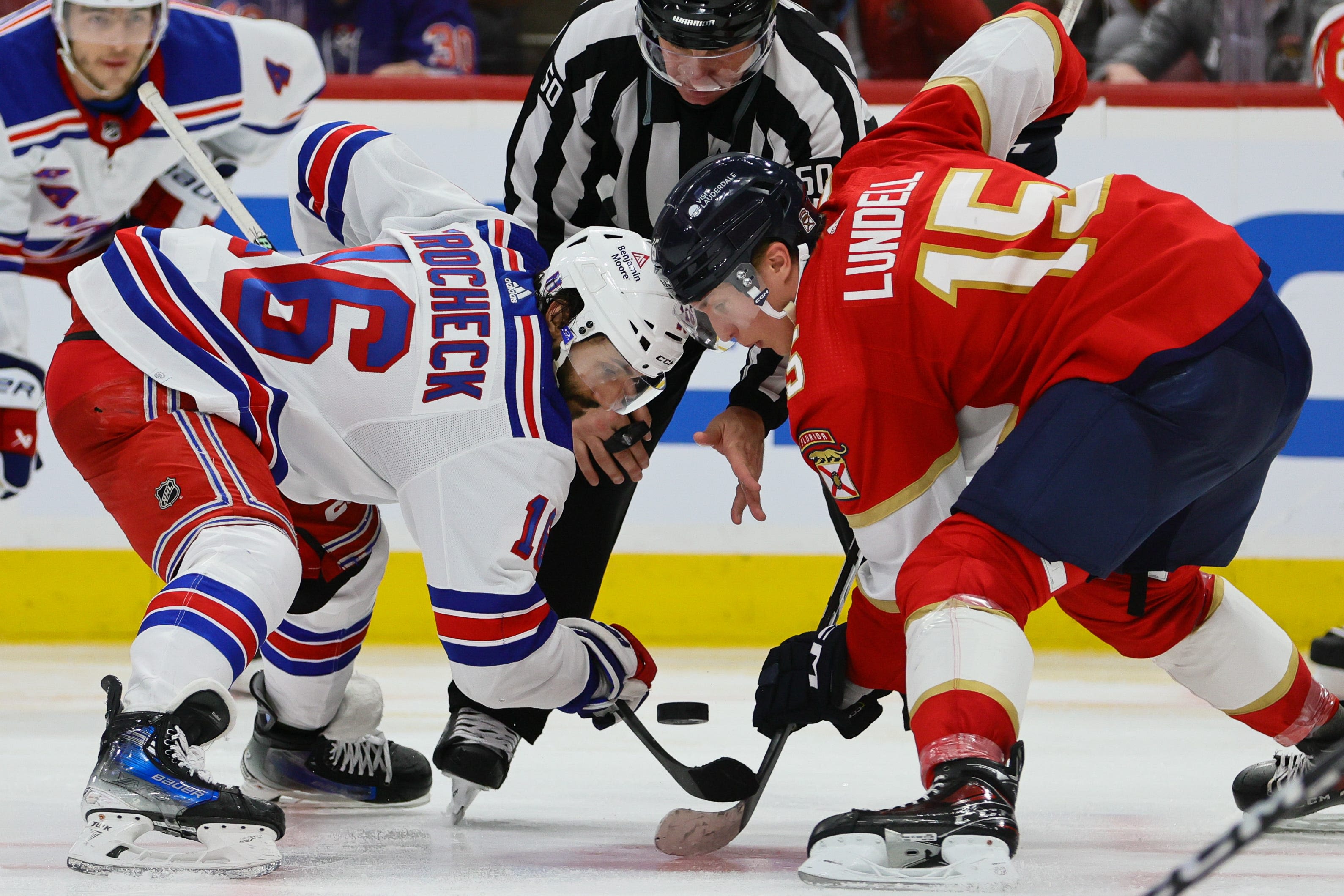 Will NY Rangers take a 3-1 series lead vs Panthers? Odds, analysis & prediction for Game 4