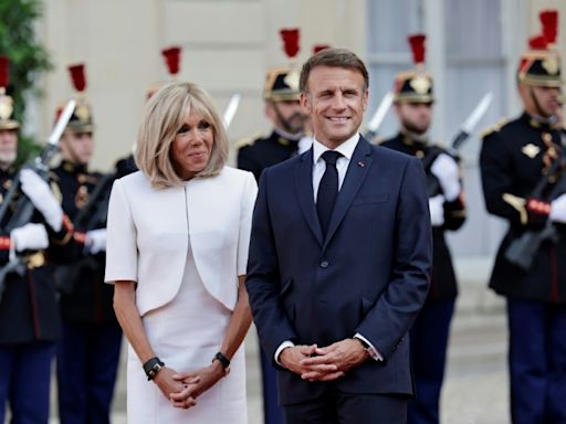 Condenan a dos mujeres en Francia por decir que Brigitte Macron es trans