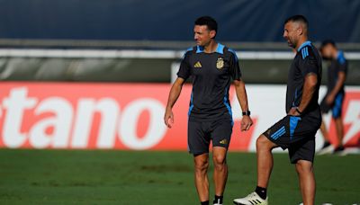 La selección espera por Messi y Scaloni va despejando incógnitas para el choque con Ecuador