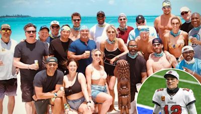 Tom Brady goes ‘off the grid’ with new Fox NFL teammates after unretirement buzz