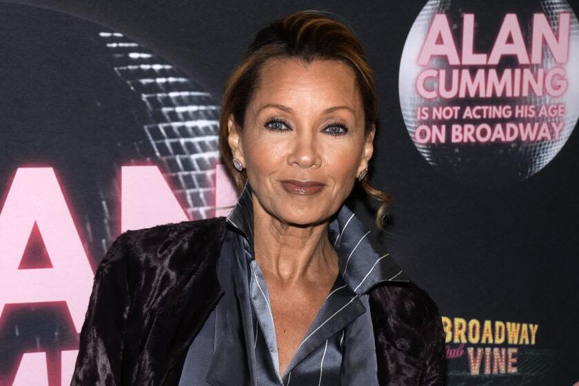 Vanessa Williams reveals she ended her 6-year marriage in 2021: 'I'm in love with life'