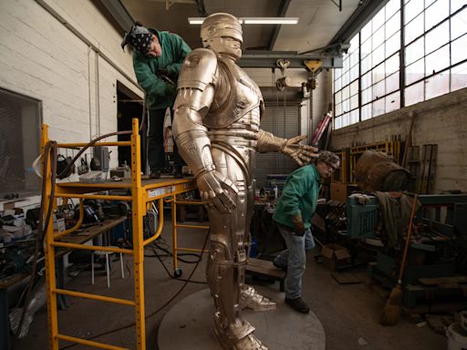 Rubin: Some Detroiters view ‘Robocop’ film, statue as raw bigotry