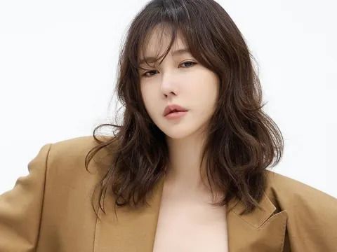 Penthouse Actress Lee Ji-Ah All Set to Star in SNL Korea 5 Finale Episode