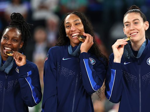 Breanna Stewart, A'ja Wilson recreate old picture after winning gold medal at Olympics