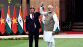 Vietnam important partner in India's ‘Act-East policy’: PM Modi