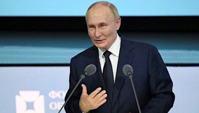 Russia’s Putin issues nuclear warning to the West over strikes from Ukraine