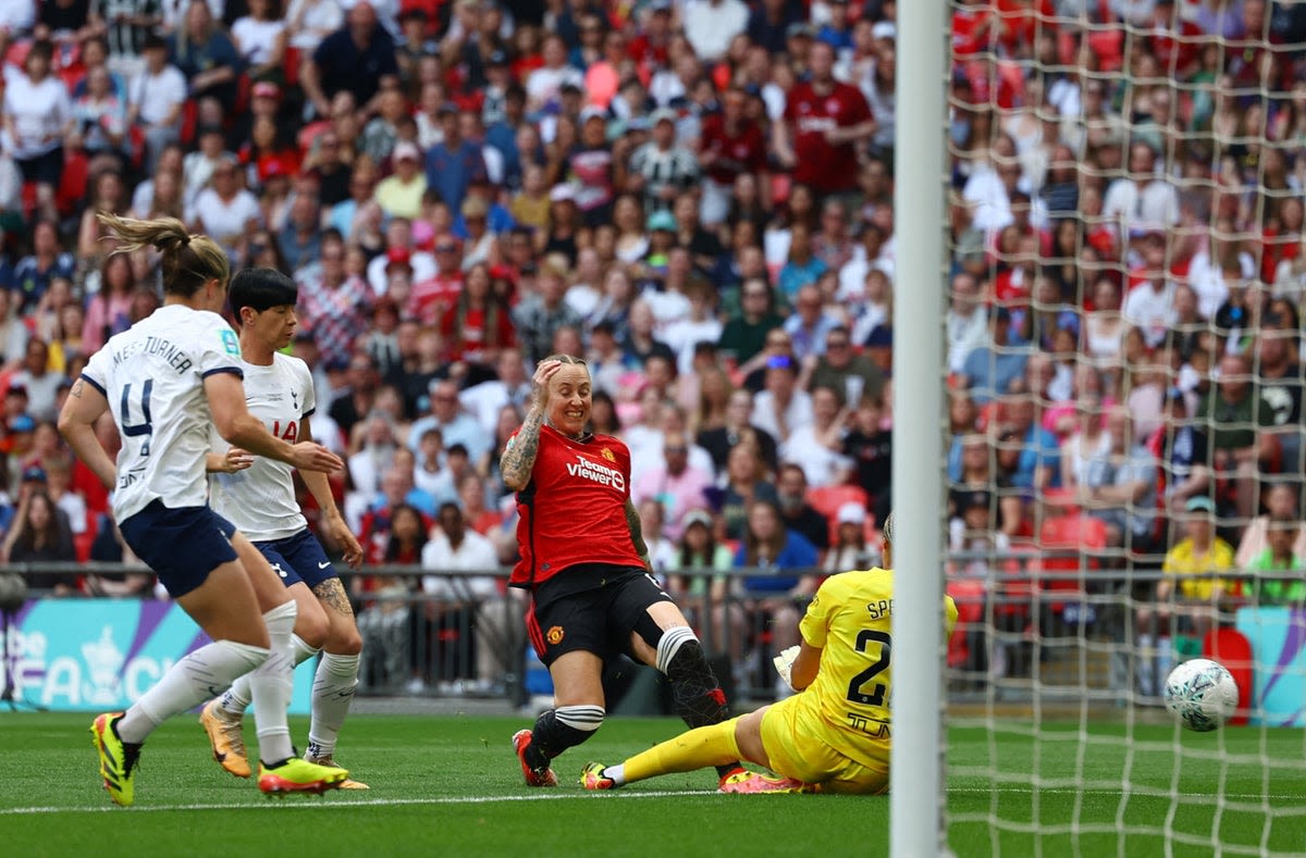 Manchester United vs Tottenham LIVE: Women’s FA Cup final latest score as Ella Toone and Mary Earps start