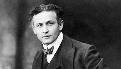 Harry Houdini: el maestro del escapismo
