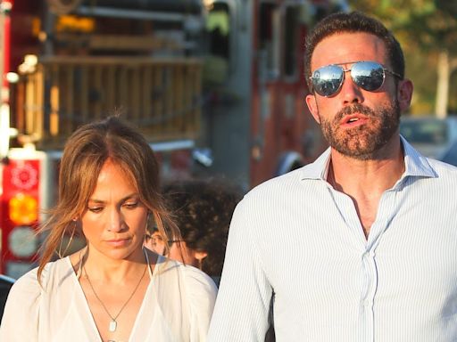 J.Lo's Friends Reportedly Don't Like Ben Affleck, Think He's a "Triple-A A**hole"