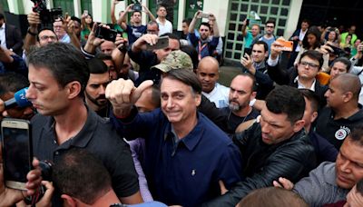 Bolsonaro recebe visita do governador de SC, Jorginho Mello, em hospital Por Estadão Conteúdo