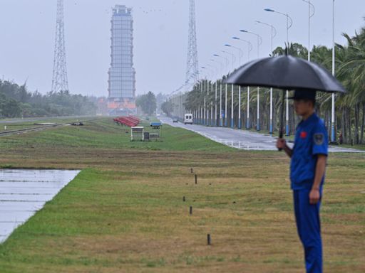 China lanza una misión para recoger muestras de la cara oculta de la Luna